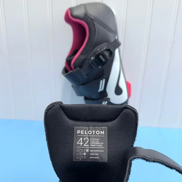 Peloton Cycling Shoes Women Size 42 - Picture 14 of 17